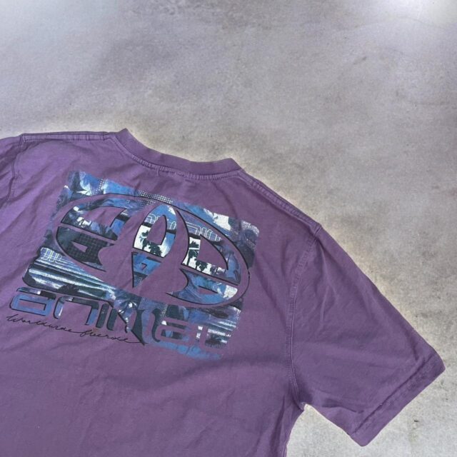 Men's Vintage Y2K Animal Spell Out Tshirt - M
