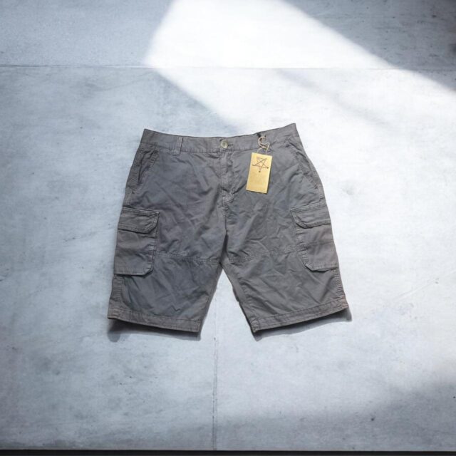 Men's Y2K Khaki Utility Cargo Shorts - XL