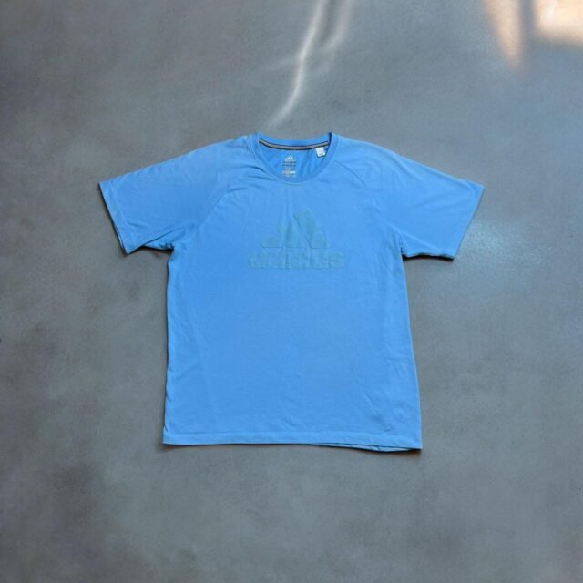 Men's Y2K Adidas Spell Out Tshirt - M