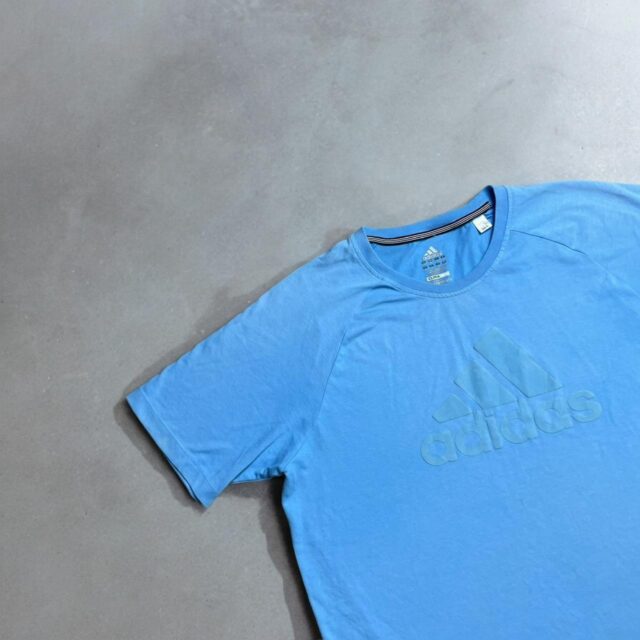 Men's Y2K Adidas Spell Out Tshirt - M