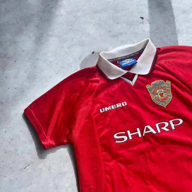Vintage Manchester United CL Winners Home Football Shirt 1997/00 - XS