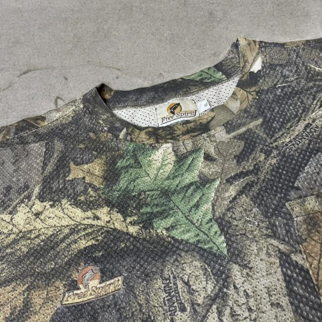 Vintage Y2K Realtree Jungle Print Tshirt - XL
