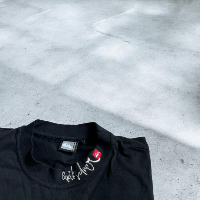 Mens Black Y2K Quiksilver Tshirt - XL