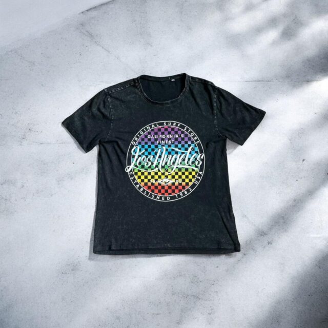 Mens Black Y2K Surf Graphic Print Tshirt - M