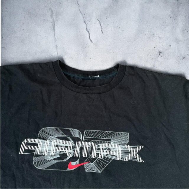 Vintage Nike Air Max Y2K Graphic Print Tshirt - XL