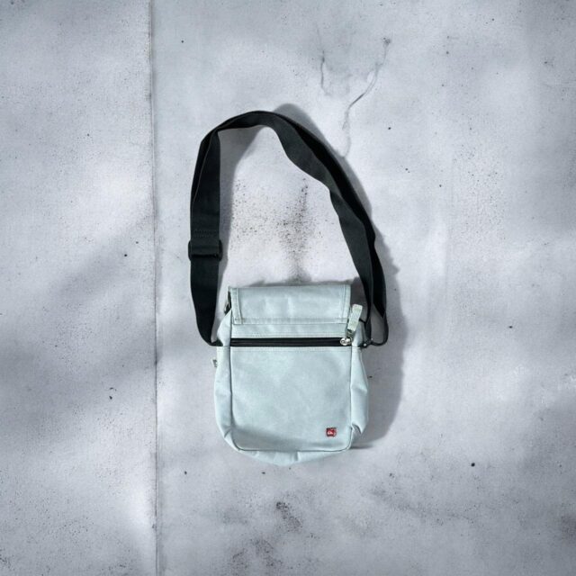 Vintage Y2K Quiksilver Shoulder Bag