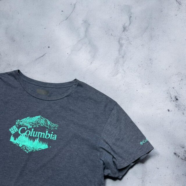 Mens Navy Blue Columbia Tshirt - L