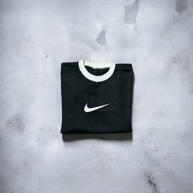 Mens Vintage Black Nike Tshirt - L