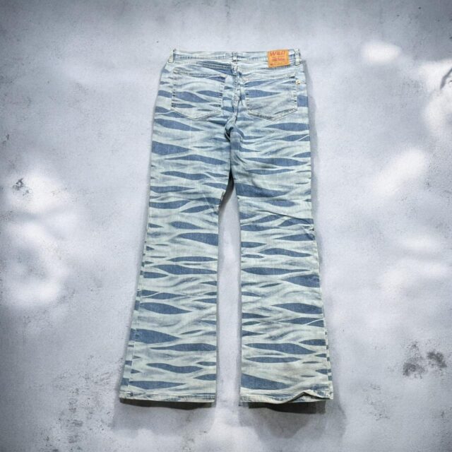 Vintage Y2K Baggy Striped Jeans - 32"