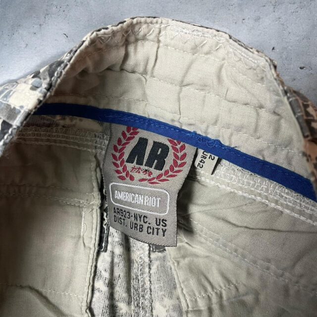 Mens Y2K Camo Tropical Cargo Shorts - M