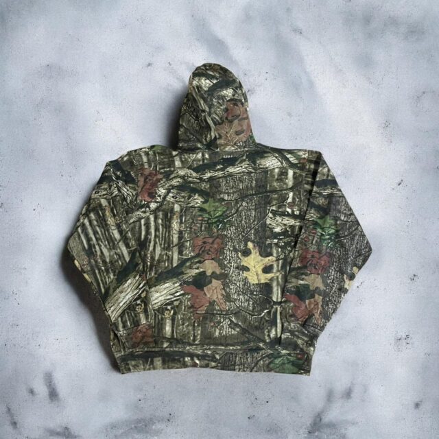 Vintage Men's RealTree Camo Hoodie - L