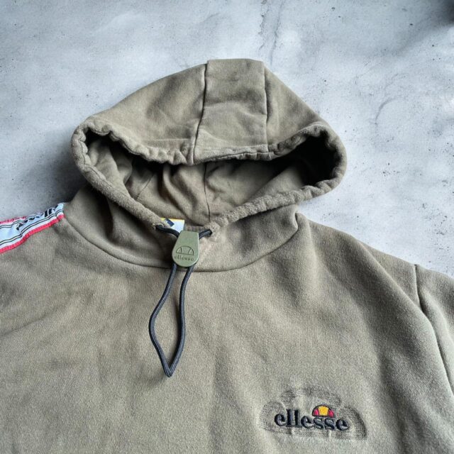 Vintage Y2K Men's Khaki Ellesse Hoodie - M