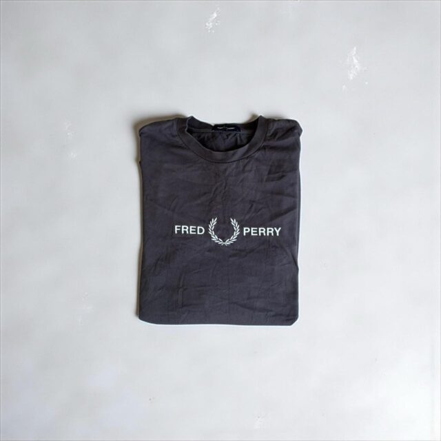 Men's Fred Perry Embroidered Spell Out Long Sleeved Top - L